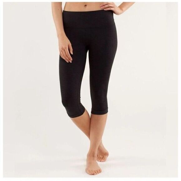 Lululemon In The Flow Crop II Heathered Black Size 4 - Picture 1 of 7